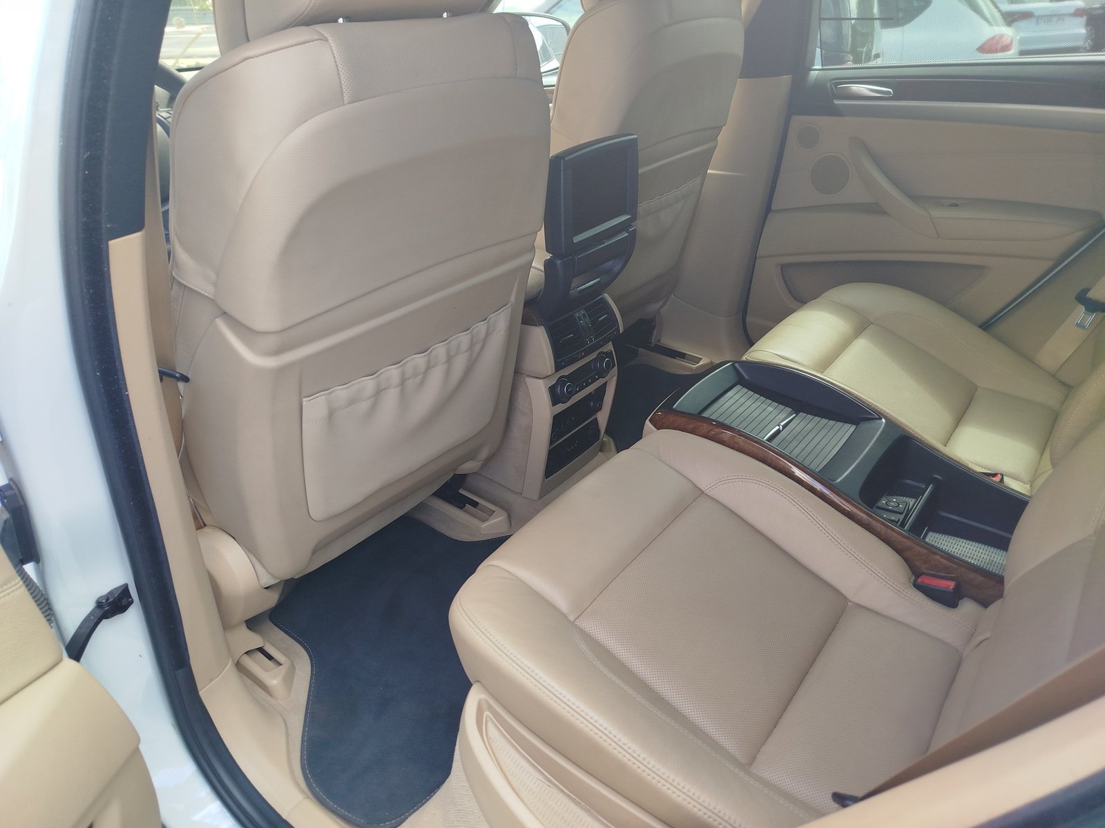 BMW X6 XDRIVE 50i