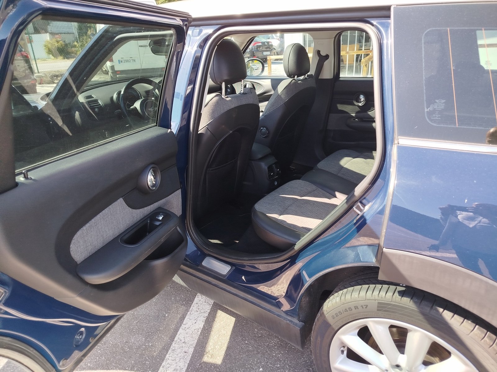 MINI CLUBMAN COOPER D 2.0