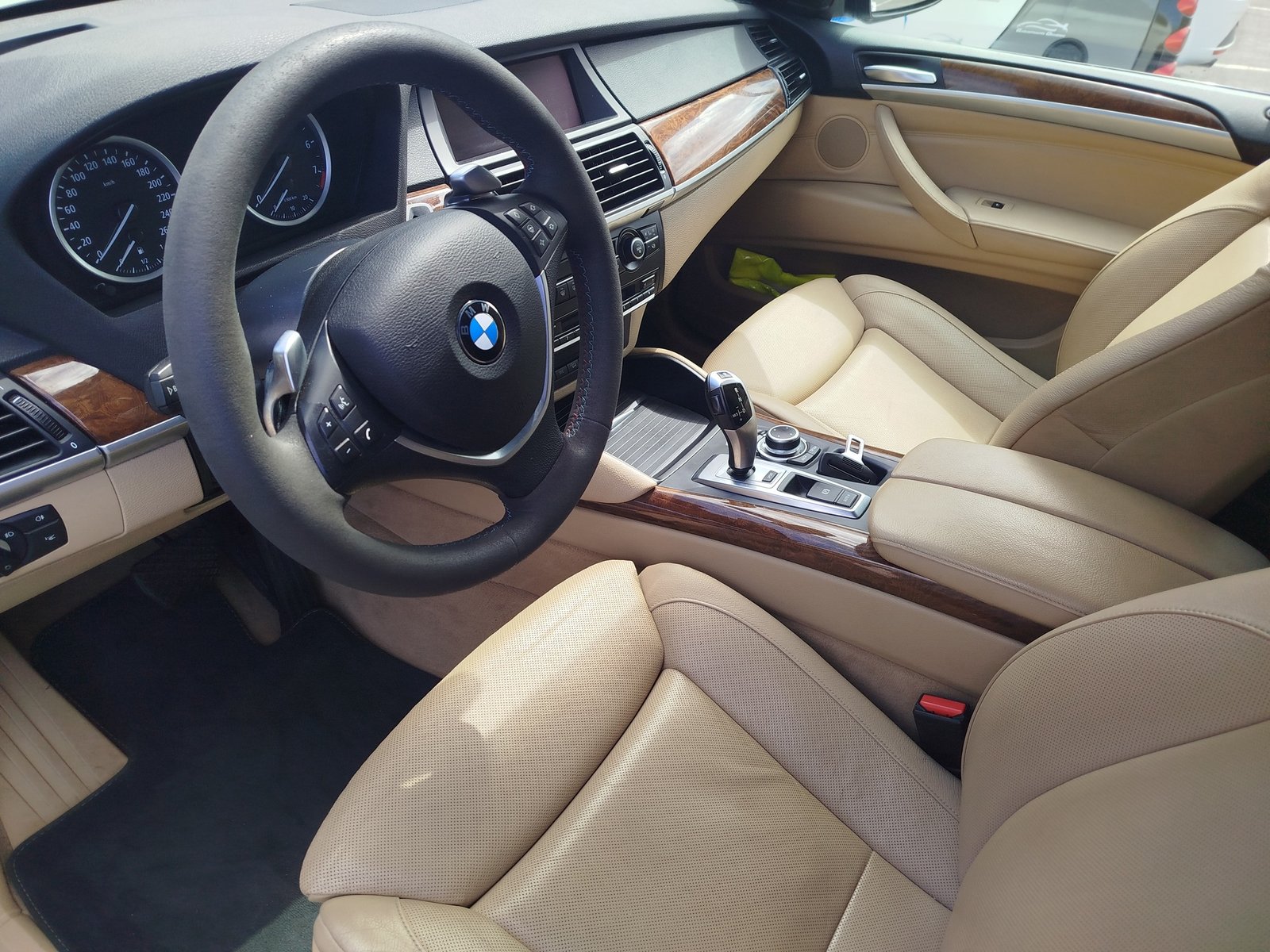 BMW X6 XDRIVE 50i