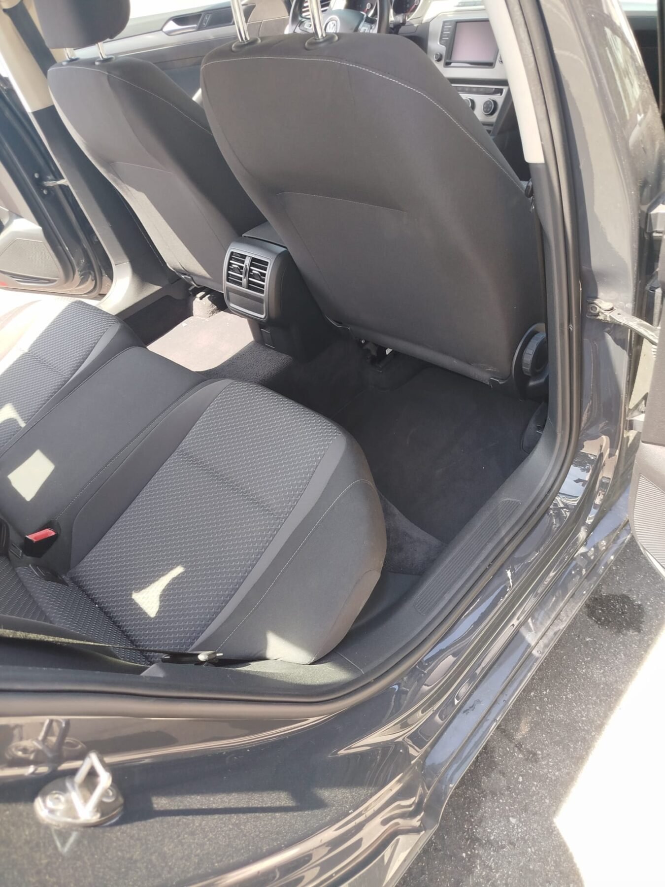 VOLKSWAGEN PASSAT 1.6 TDI 