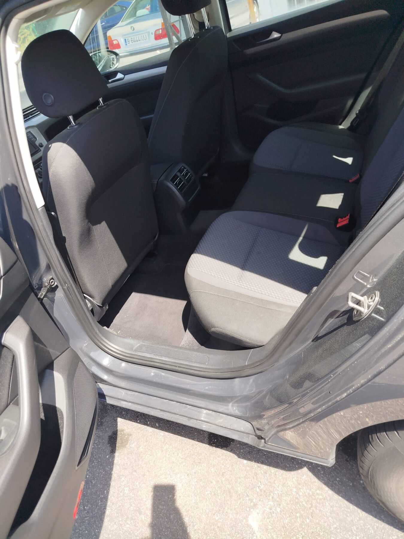 VOLKSWAGEN PASSAT 1.6 TDI 