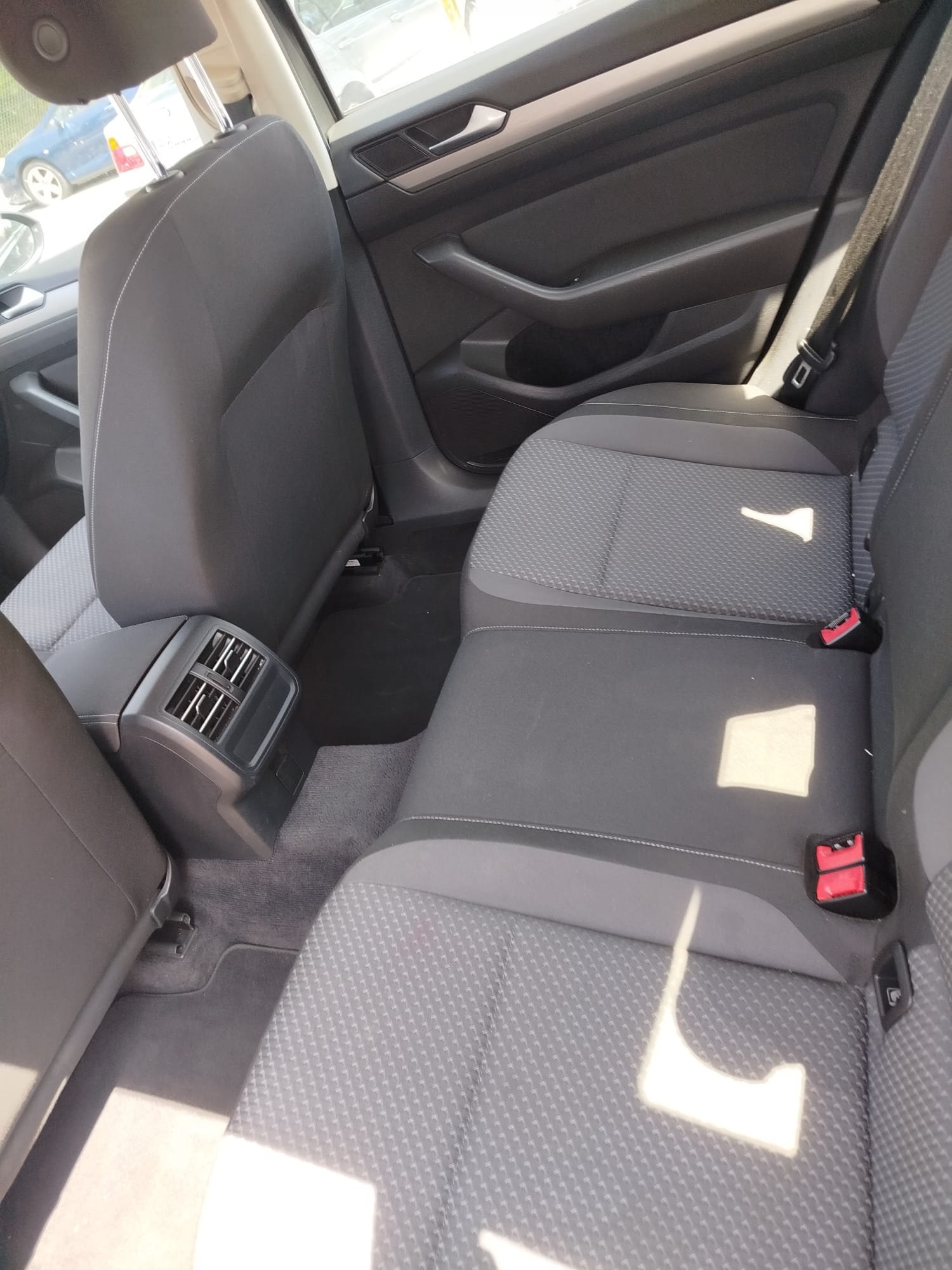 VOLKSWAGEN PASSAT 1.6 TDI 