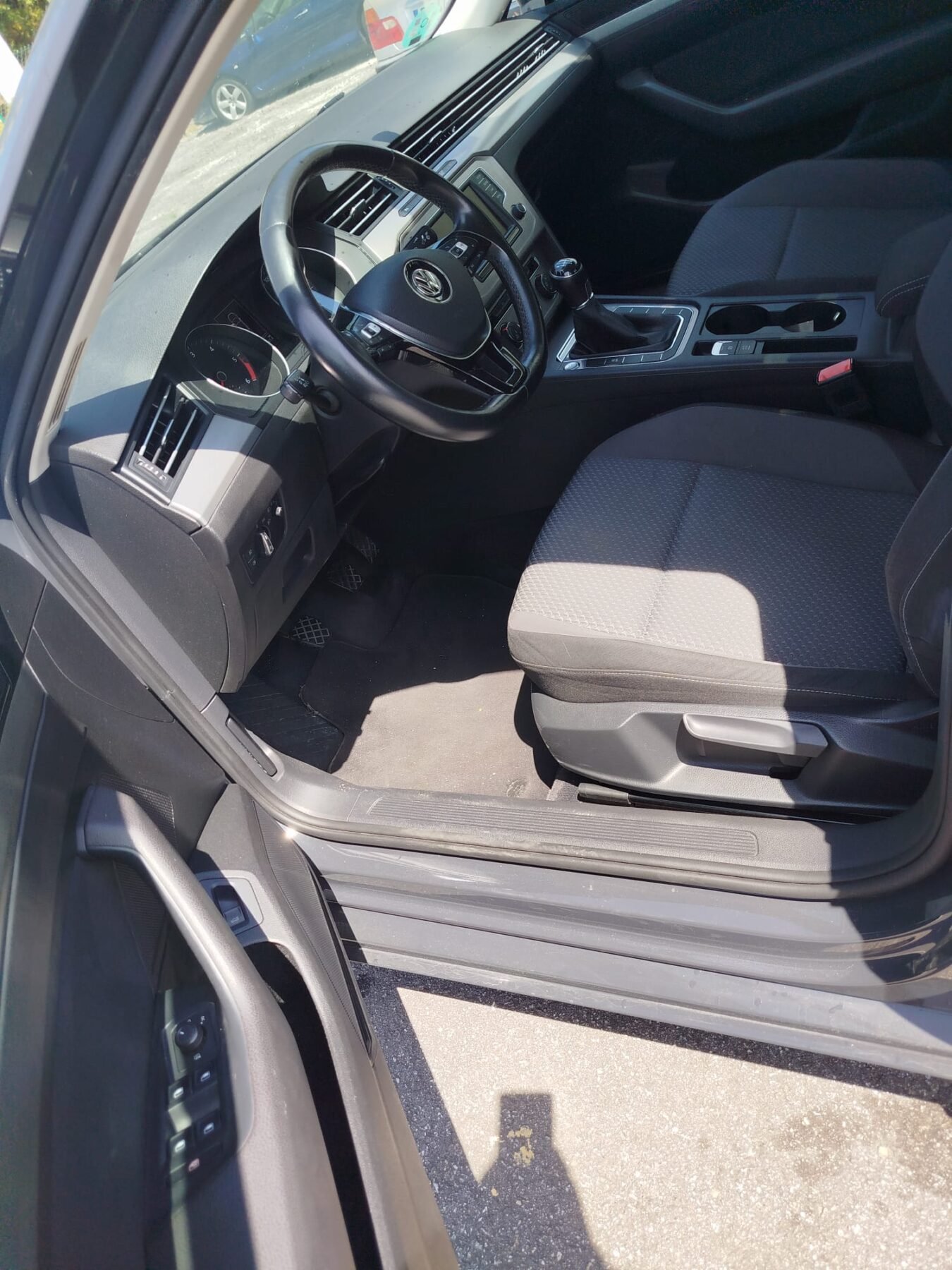 VOLKSWAGEN PASSAT 1.6 TDI 