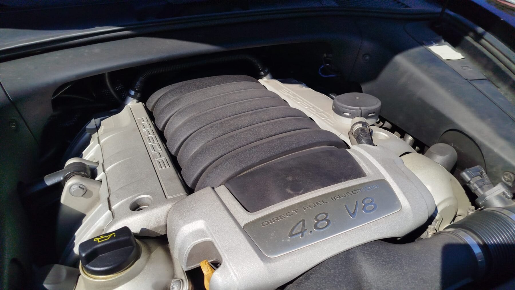 PORSCHE Cayenne GTS V8