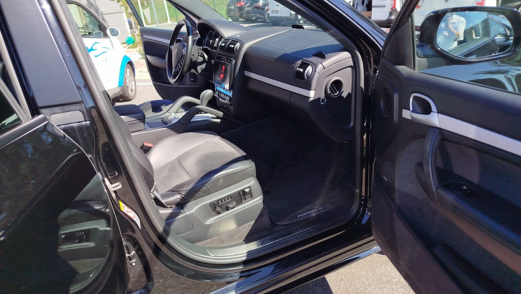 PORSCHE Cayenne GTS V8