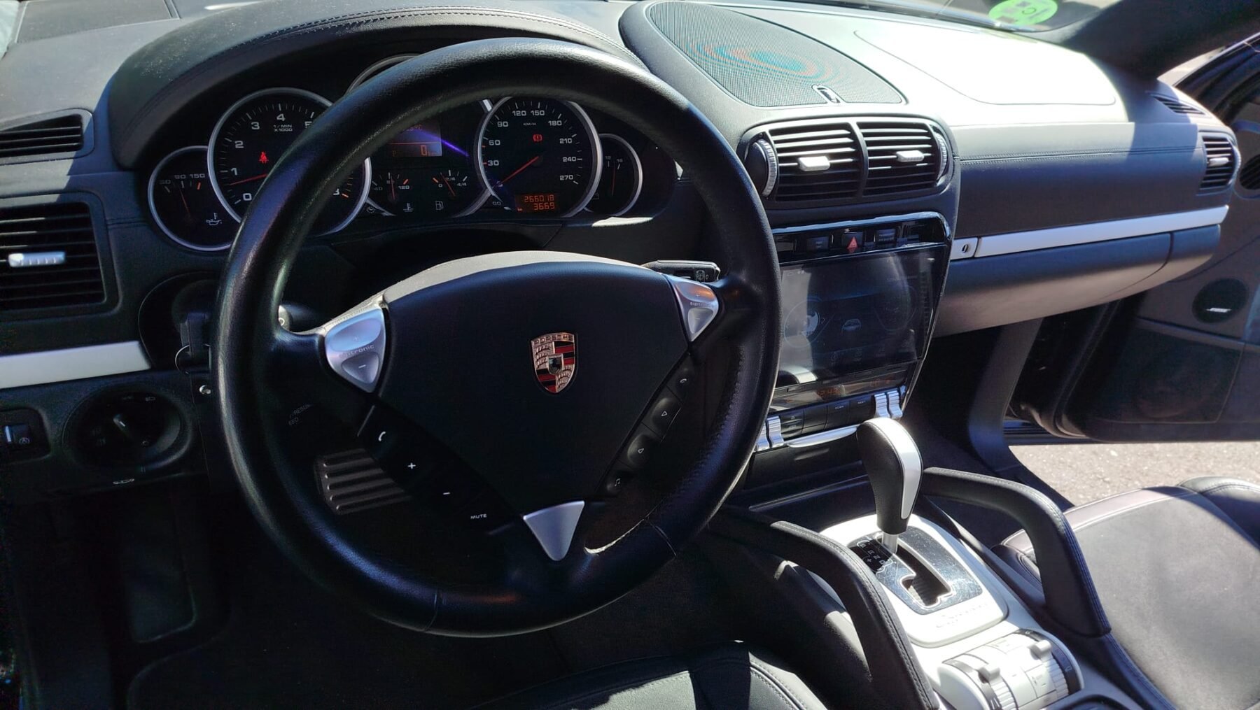 PORSCHE Cayenne GTS V8