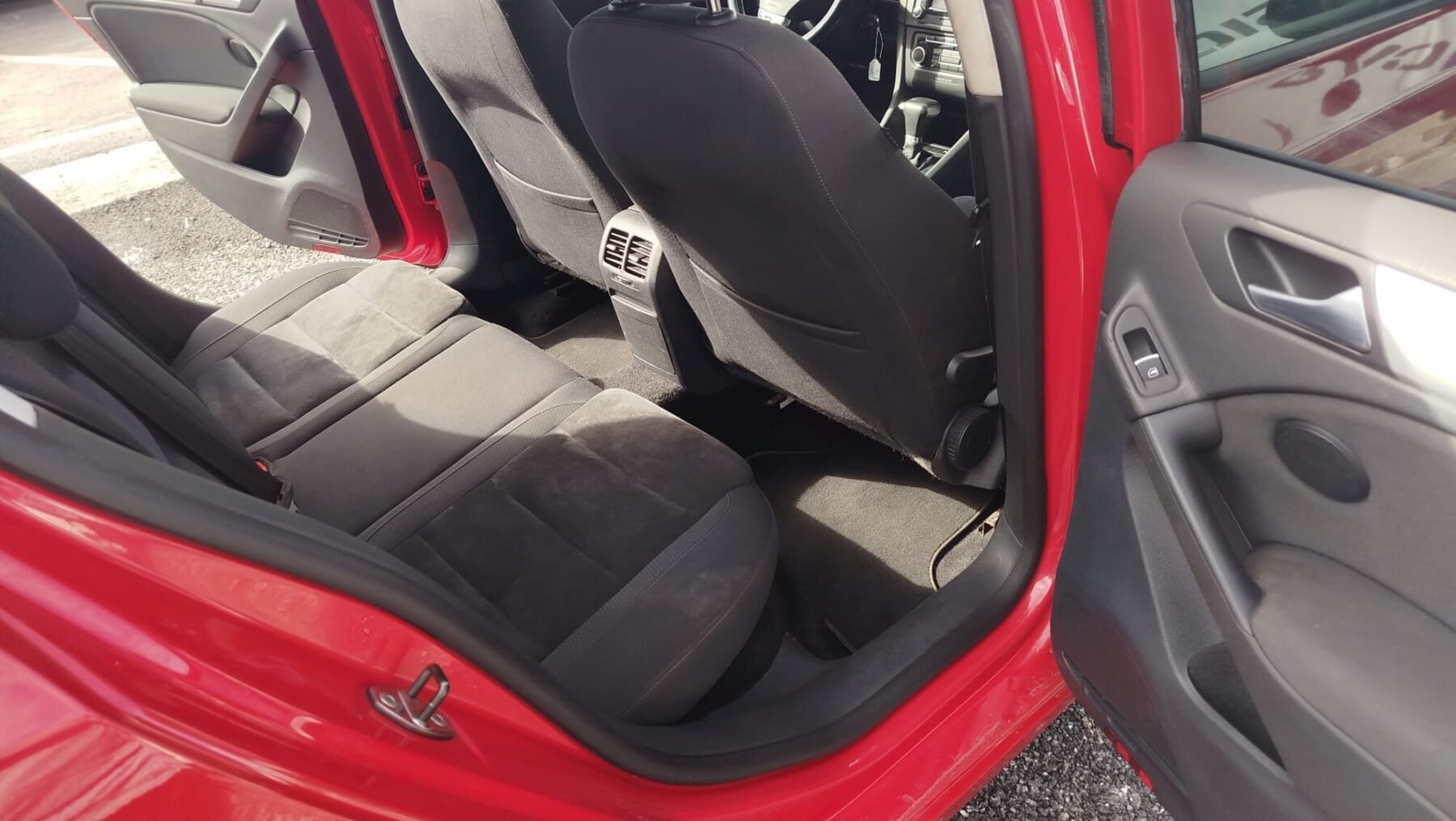 VOLKSWAGEN GOLF VI 1.6 TDI DSG