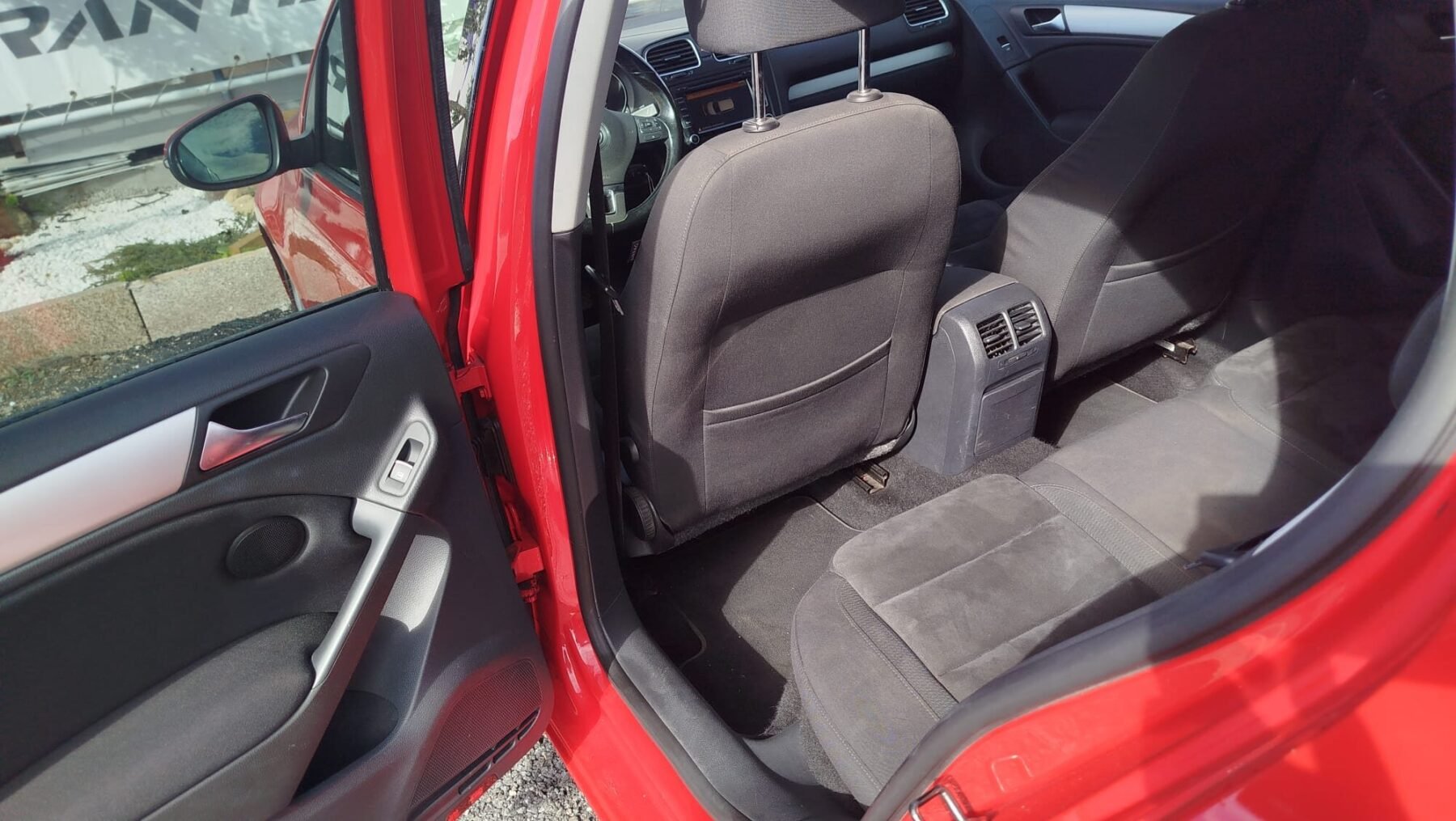 VOLKSWAGEN GOLF VI 1.6 TDI DSG