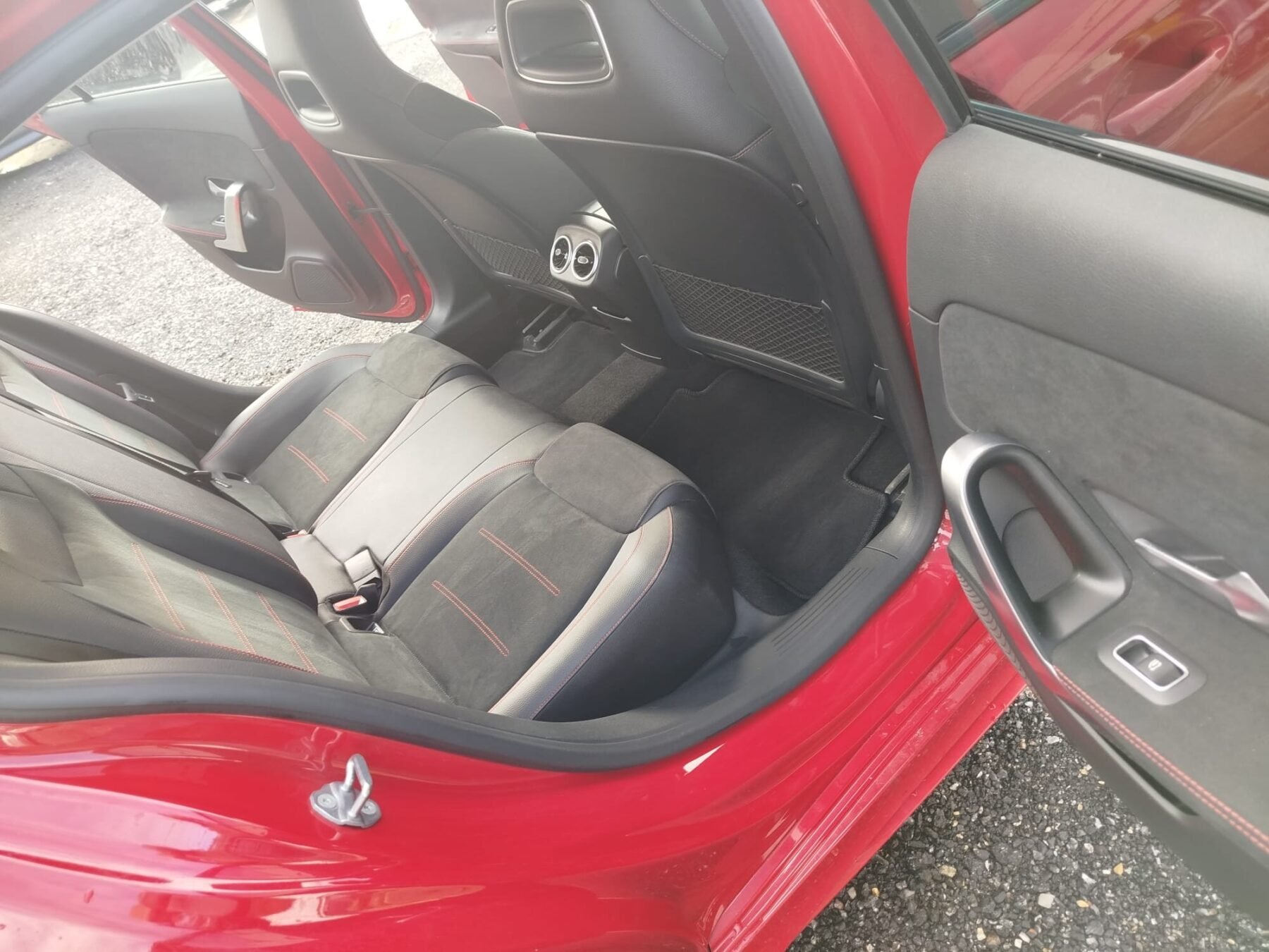 MERCEDES-BENZ CLASE -A 180 AMG