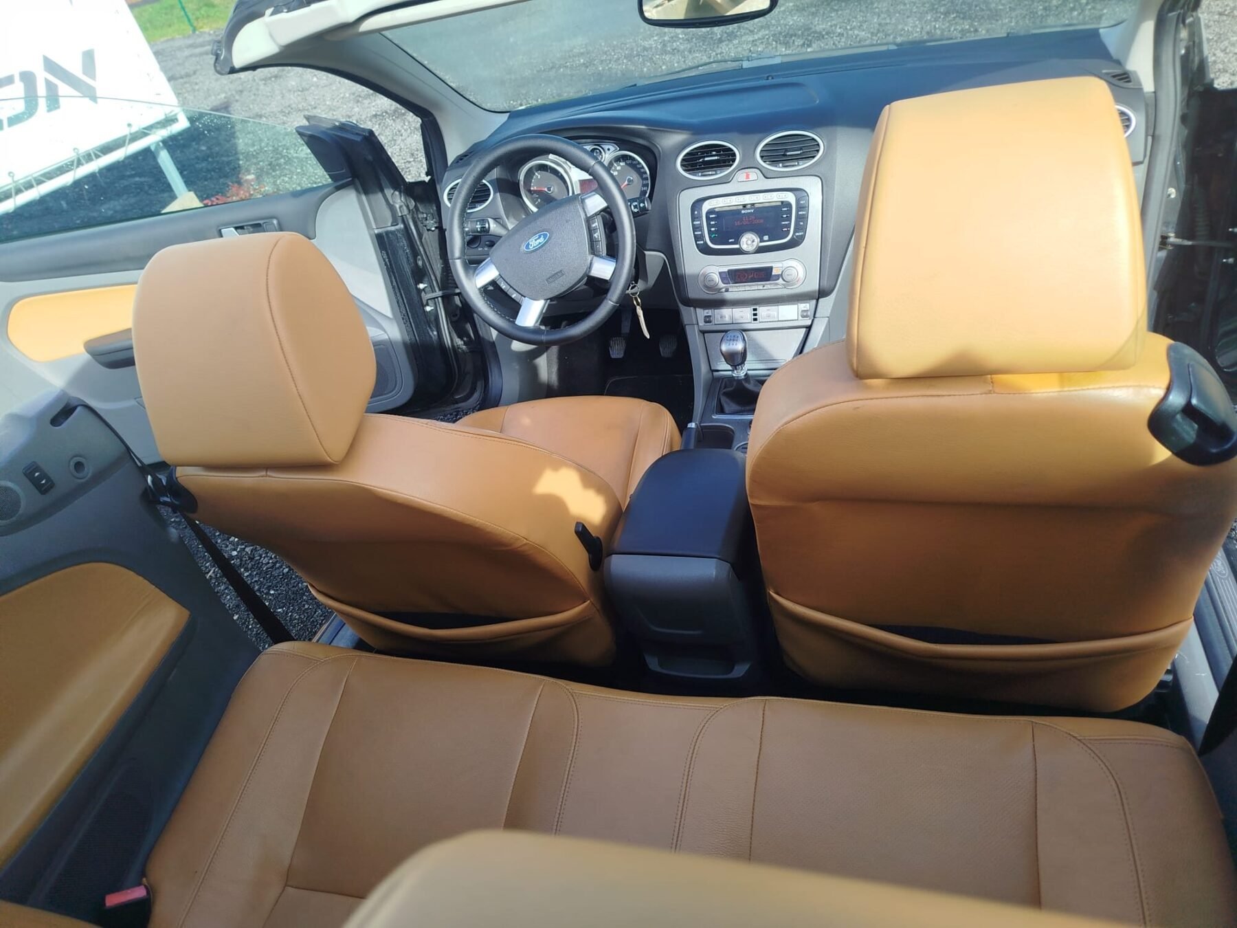 FORD FOCUS CABRIOLET 2.0 PININFARINA CABRIOLET