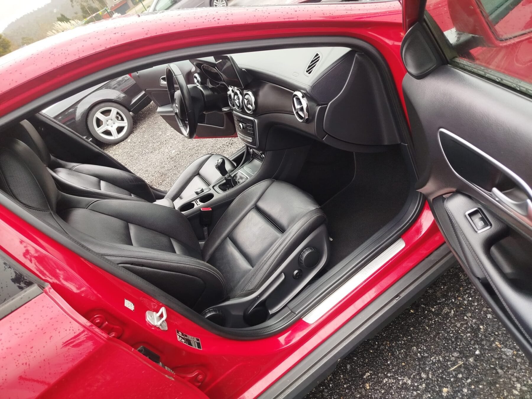 MERCEDES-BENZ GLA 200D 