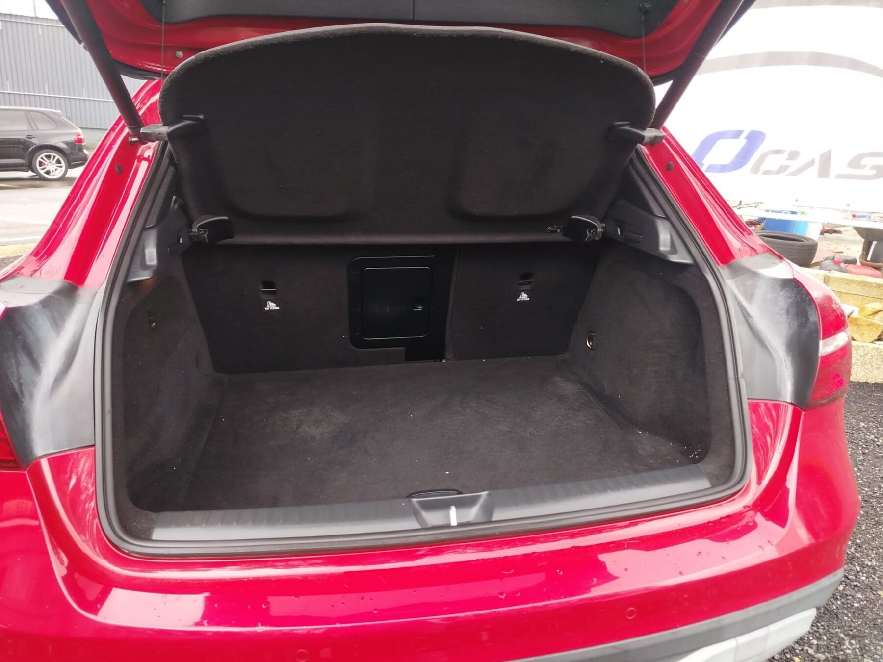 MERCEDES-BENZ GLA 200D 