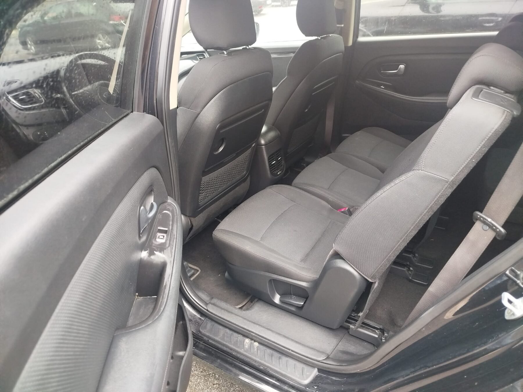 KIA CARENS 1.6 GDI CONCEPT 